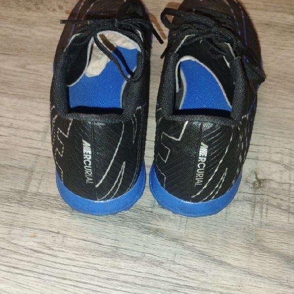 Nike Mercurial  Vapor Indoor Soccer Black and Blue Sports Sneakers Men's Size8.5 - Picture 6 of 9